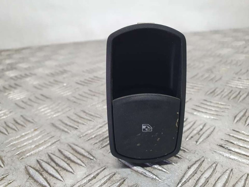 Recambio de mando elevalunas delantero derecho para opel corsa e edition referencia OEM IAM 13430018 315625731 