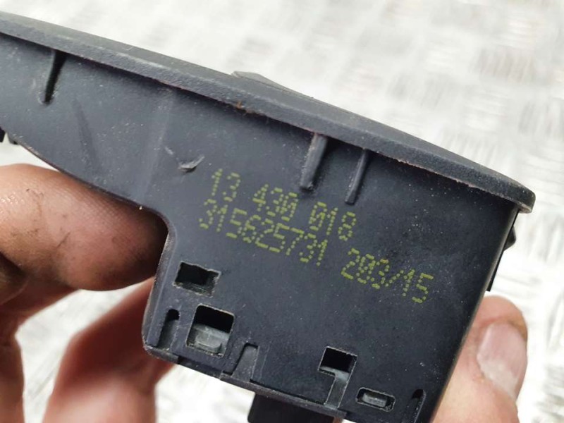 Recambio de mando elevalunas delantero derecho para opel corsa e edition referencia OEM IAM 13430018 315625731 
