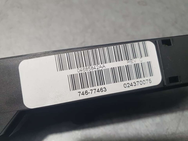 Recambio de mando multifuncion para chrysler voyager (rg) 2.5 crd executive referencia OEM IAM 04685842AA 74677463 WARNING