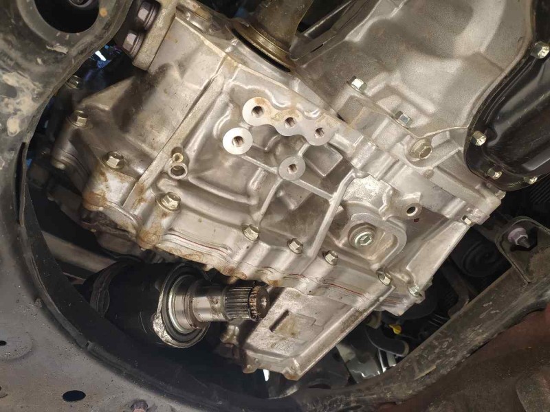 Recambio de caja cambios para lexus es 300h referencia OEM IAM 3090033110 AUTOMATICA- OJO PENDIENTE DE REVISAR 