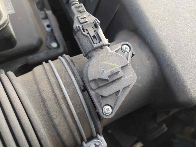 Recambio de caudalimetro para lexus es 300h referencia OEM IAM 2220475040  