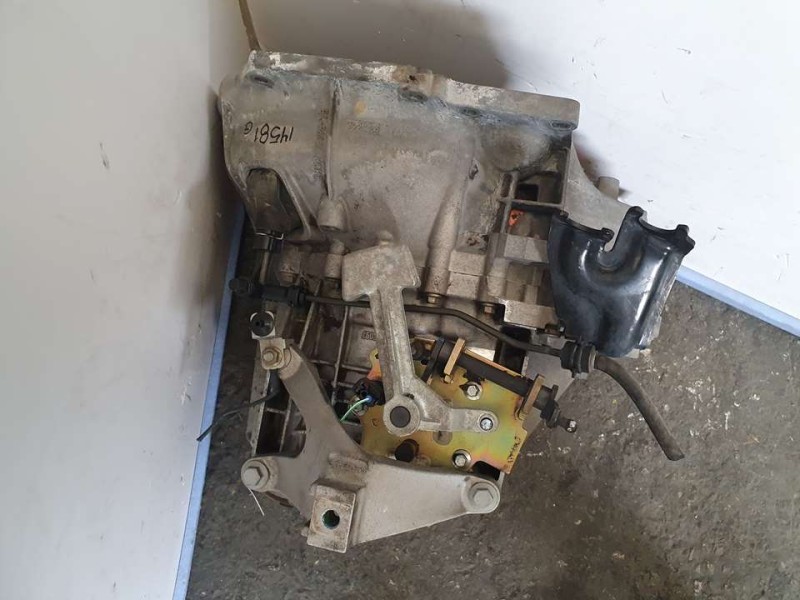 Recambio de caja cambios para ford focus c-max (cap) ambiente (d) referencia OEM IAM 3M5R7002YD 271003 5VELOCIDADES