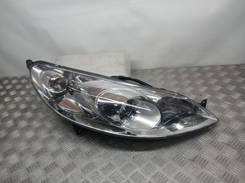 Recambio de faro derecho para peugeot 407 (6d_) 1.6 hdi 110 (6d9hzc, 6d9hyc) referencia OEM IAM 620690 DEPO FUERA DE ORIGEN 0855