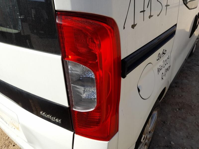 Recambio de piloto trasero derecho para fiat qubo (225_) 1.3 d multijet (225cxb1a, 225axb1a, 225cxb11, 225axb11,... referencia O