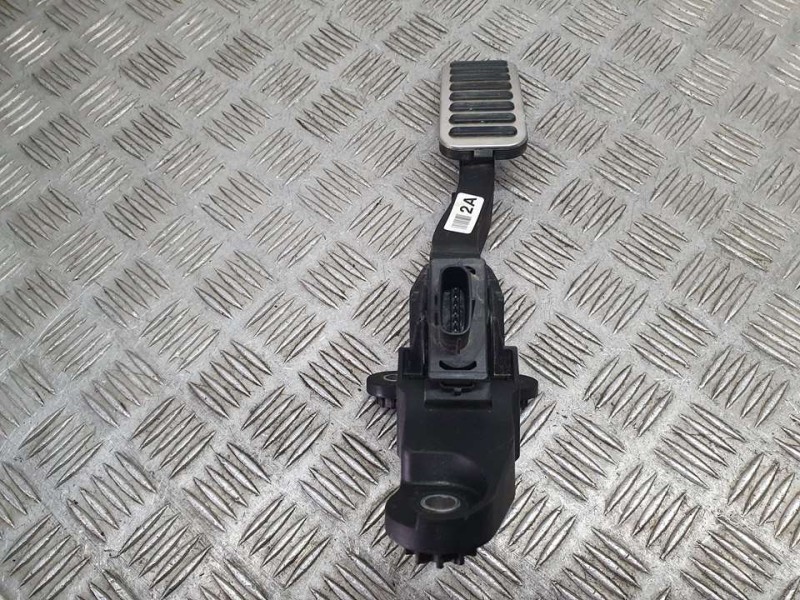 Recambio de potenciometro pedal para kia stonic (ybcuv) drive referencia OEM IAM CN04744836  
