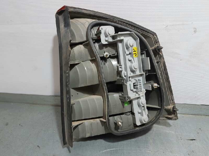 Recambio de piloto trasero izquierdo para opel vectra c berlina comfort referencia OEM IAM   TOCADO