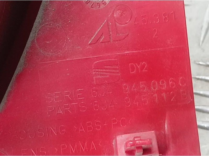 Recambio de piloto trasero derecho para seat ibiza (6j5) reference referencia OEM IAM 6J4945096C  