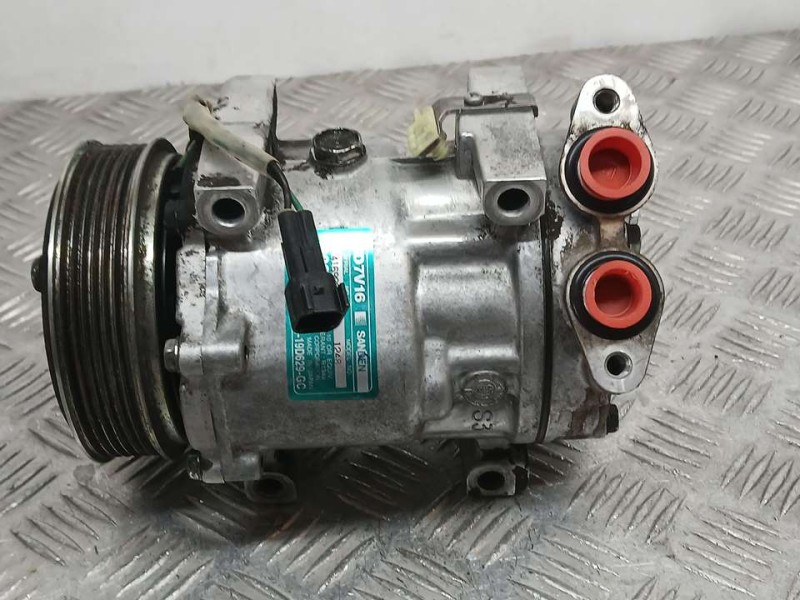 Recambio de compresor aire acondicionado para ford focus c-max (cap) ambiente (d) referencia OEM IAM 3M5H19D629GC SD7V16 SANDEN