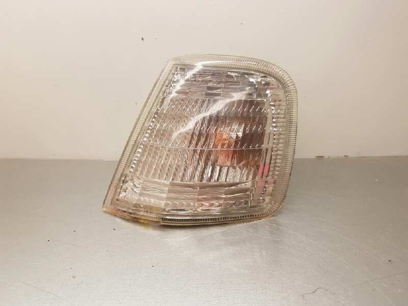 Recambio de piloto delantero izquierdo para peugeot 405 berlina 1.9 cat-u referencia OEM IAM   