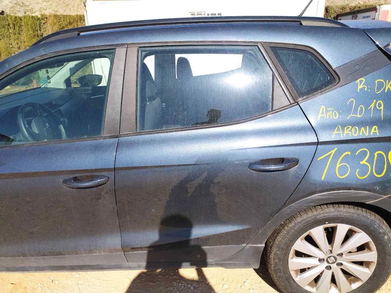 Recambio de puerta trasera izquierda para seat arona style edition referencia OEM IAM 6F9833051E  