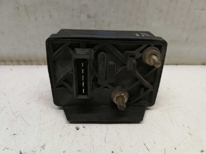 Recambio de caja precalentamiento para citroën xantia berlina 1.9 diesel referencia OEM IAM 73104902  VALEO