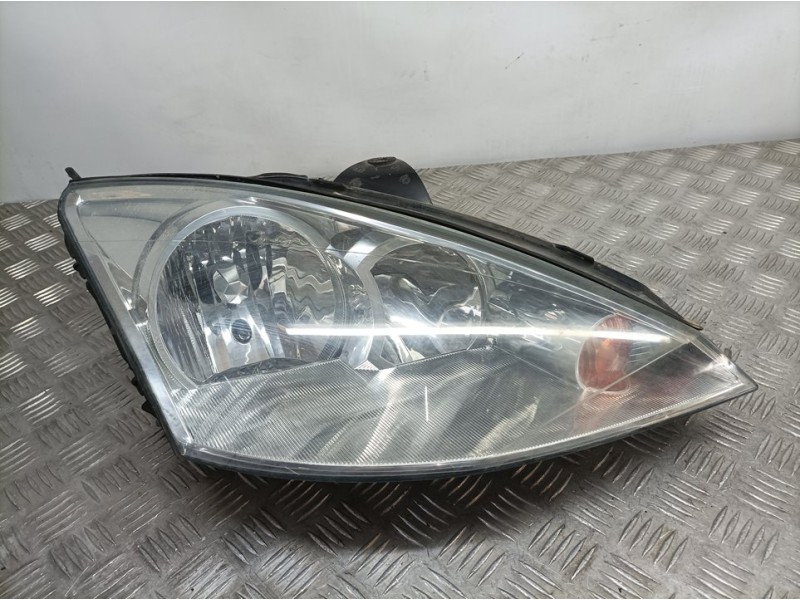 Recambio de faro derecho para ford focus berlina (cak) ambiente referencia OEM IAM 2M5113W029BD  