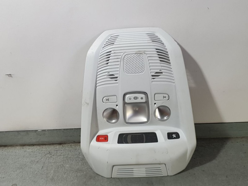 Recambio de luz interior para peugeot 5008 gt line referencia OEM IAM 9814583977  LUZ INTERIOR