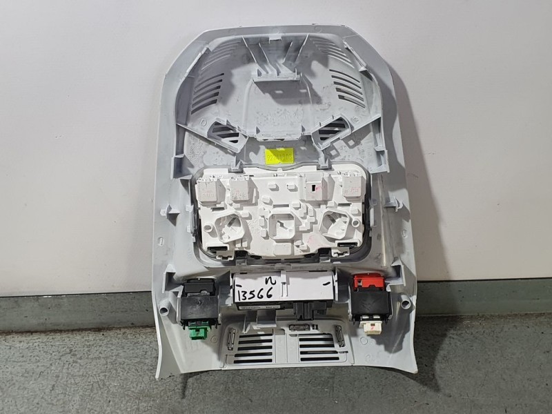 Recambio de luz interior para peugeot 5008 gt line referencia OEM IAM 9814583977  LUZ INTERIOR