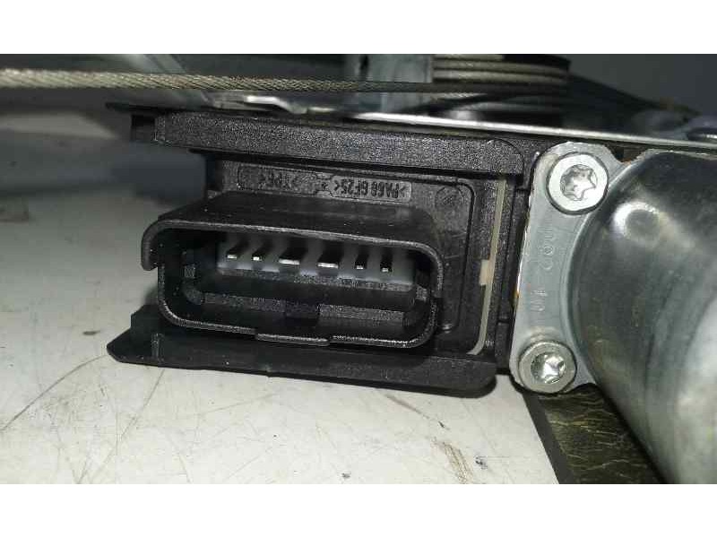 Recambio de elevalunas delantero derecho para peugeot 308 sport referencia OEM IAM  6 PINS ELECTRICO