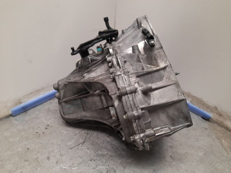 Recambio de caja cambios para nissan qashqai (j11) n-tec referencia OEM IAM TL4126 B152504 6VELOCIDADES