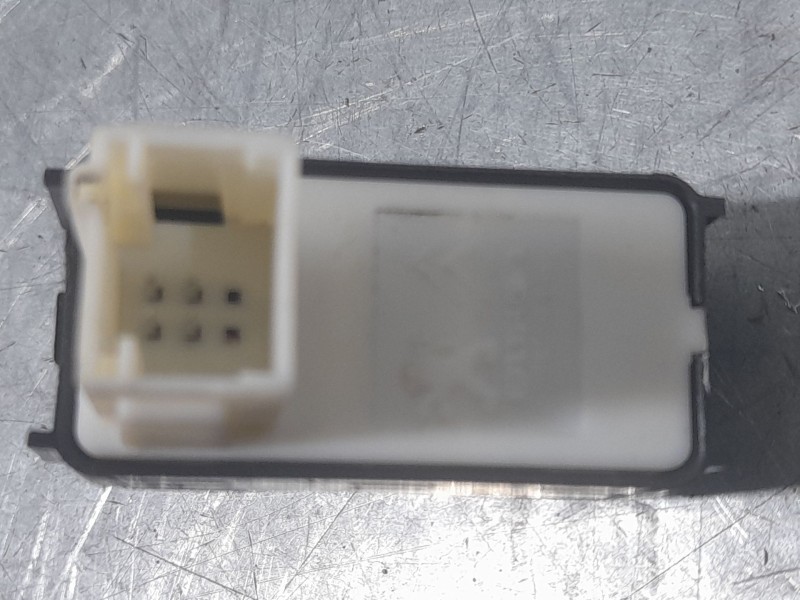 Recambio de mando elevalunas trasero derecho para seat toledo ii (1m2) 1.9 tdi referencia OEM IAM 98044803ZD00 21720 