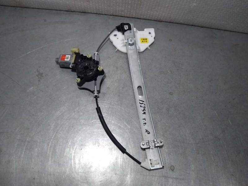 Recambio de elevalunas trasero derecho para kia stonic (ybcuv) concept referencia OEM IAM 83402H8100  ELECTRICO 2 PINES