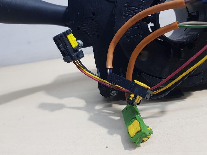 Recambio de mando luces y limpia para citroën c3 1.4 hdi 16v exclusive referencia OEM IAM 96488227XT VALEO 607105