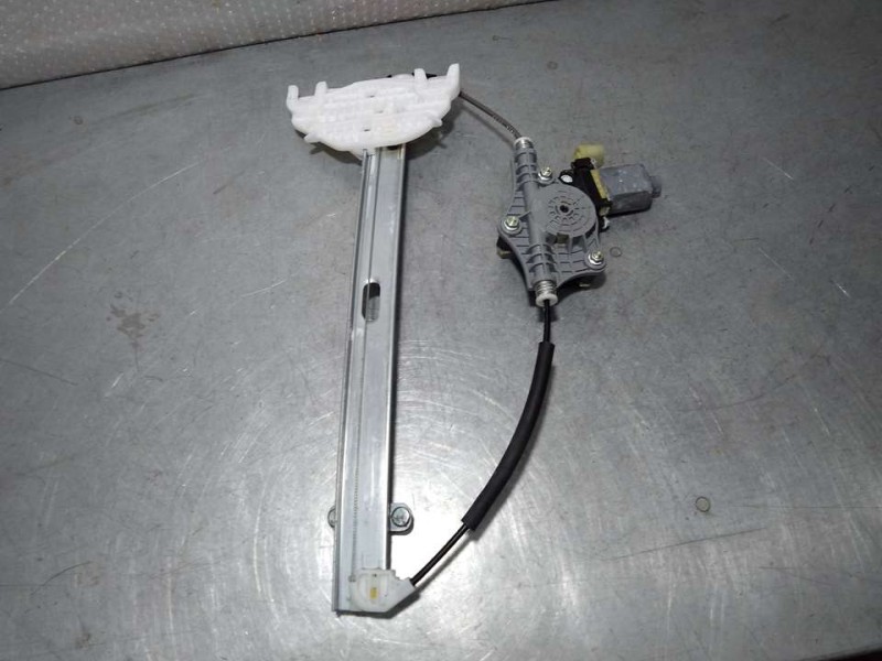 Recambio de elevalunas trasero derecho para kia stonic (ybcuv) concept referencia OEM IAM 83402H8100  ELECTRICO 2 PINES