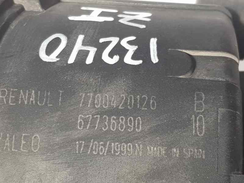 Recambio de faro antiniebla izquierdo para renault megane i fase 2 berlina (ba0) 1.9 dti rt referencia OEM IAM 7700420126 677368