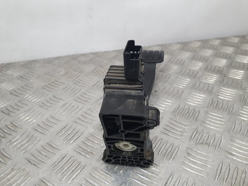 Recambio de potenciometro pedal para peugeot expert furgón pro standar referencia OEM IAM 9839353480  
