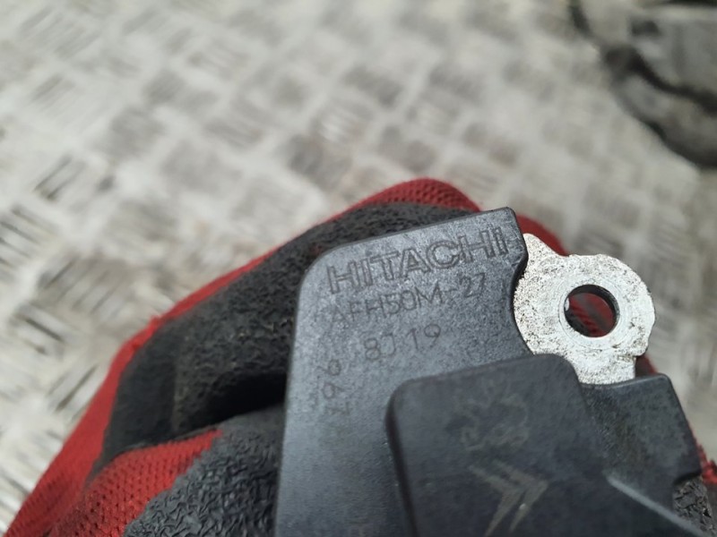 Recambio de caudalimetro para citroën berlingo furgón club m referencia OEM IAM 9677093080 AFH50M27 HITACHI
