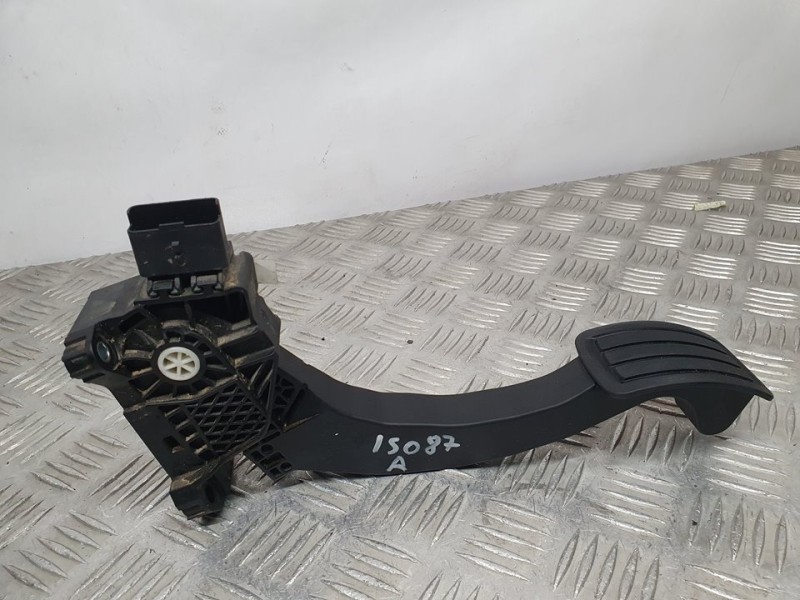 Recambio de potenciometro pedal para peugeot expert furgón pro standar referencia OEM IAM 9839353480  