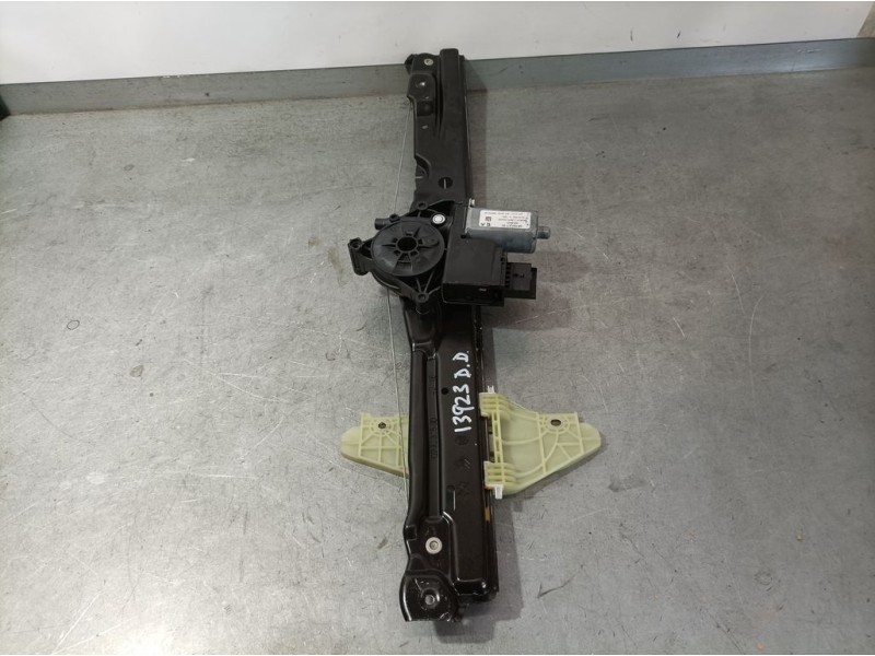 Recambio de elevalunas delantero derecho para citroën jumpy furgon confort m referencia OEM IAM 9808388480  EELECTRICO 6 PINS