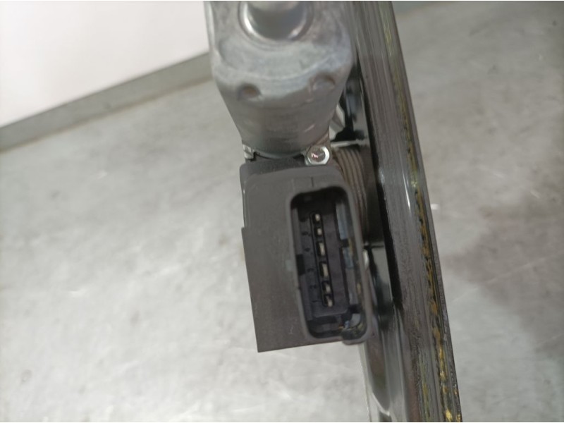 Recambio de elevalunas delantero derecho para citroën jumpy furgon confort m referencia OEM IAM 9808388480  EELECTRICO 6 PINS