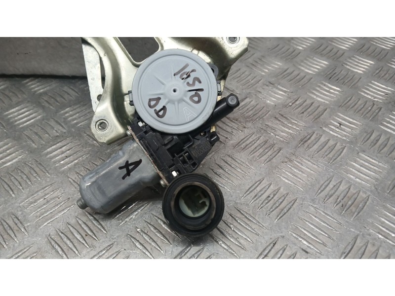 Recambio de elevalunas delantero derecho para lexus is ii (_e2_) 250 (gse20) referencia OEM IAM 8571058010 DENSO 6 PINS 06204017