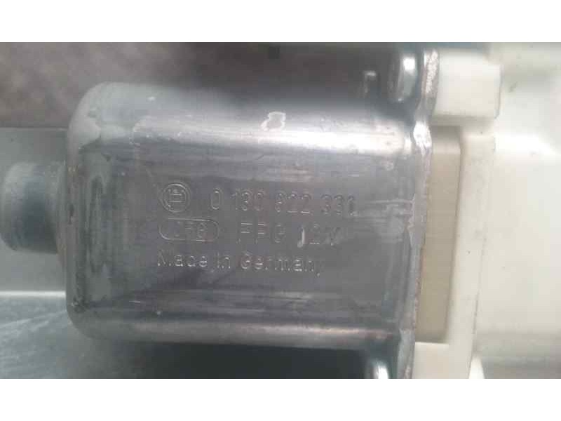 Recambio de motor elevalunas trasero derecho para renault megane iii berlina 5 p dynamique referencia OEM IAM 0130822331 8273000