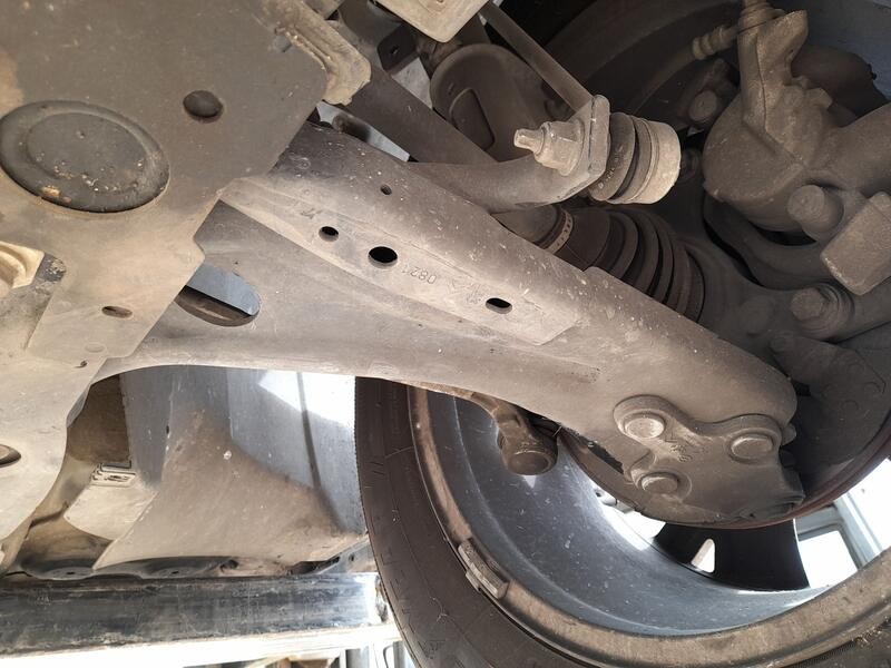 Recambio de brazo suspension inferior delantero izquierdo para citroën c5 aircross (ac_, aj_, ar_, a4_) 1.2 puretech 130 (arhnsj