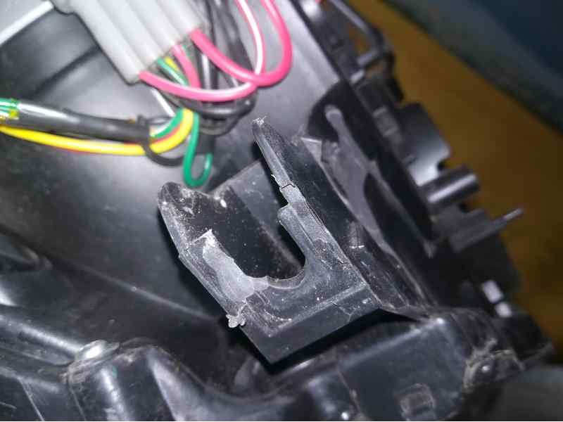 Recambio de faro izquierdo para nissan murano (z50) básico referencia OEM IAM  PATA ROTA XENON