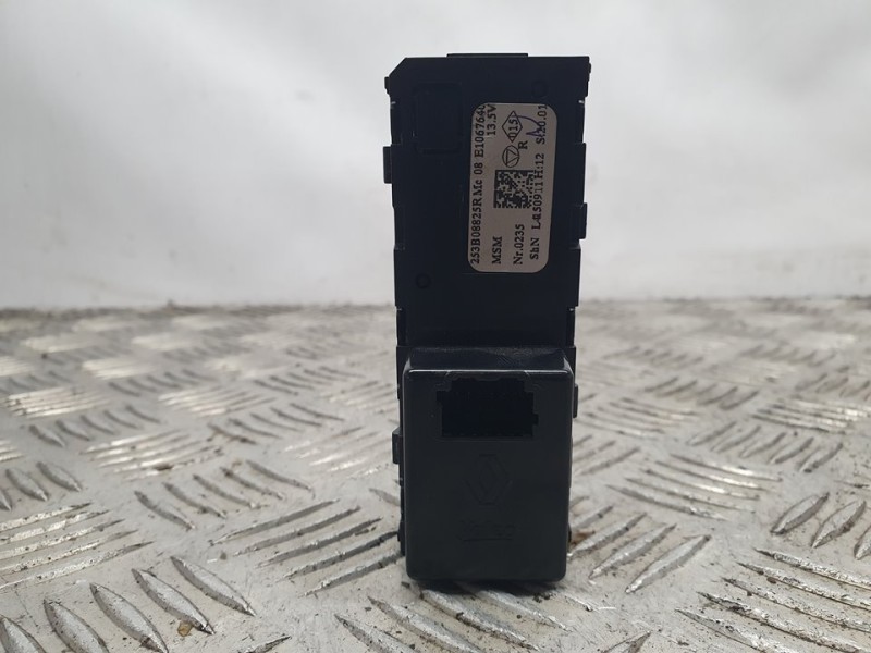 Recambio de mando multifuncion para renault zoe zen referencia OEM IAM 253B08825R E106764 