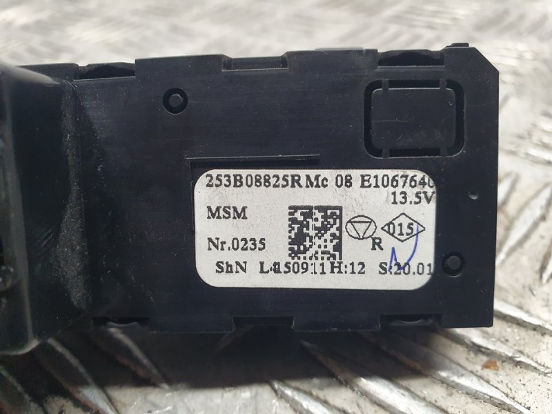 Recambio de mando multifuncion para renault zoe zen referencia OEM IAM 253B08825R E106764 