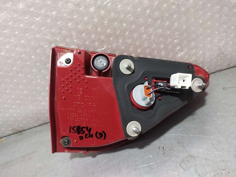 Recambio de piloto trasero derecho para kia stonic (ybcuv) concept referencia OEM IAM 92404H8400  INTERIOR