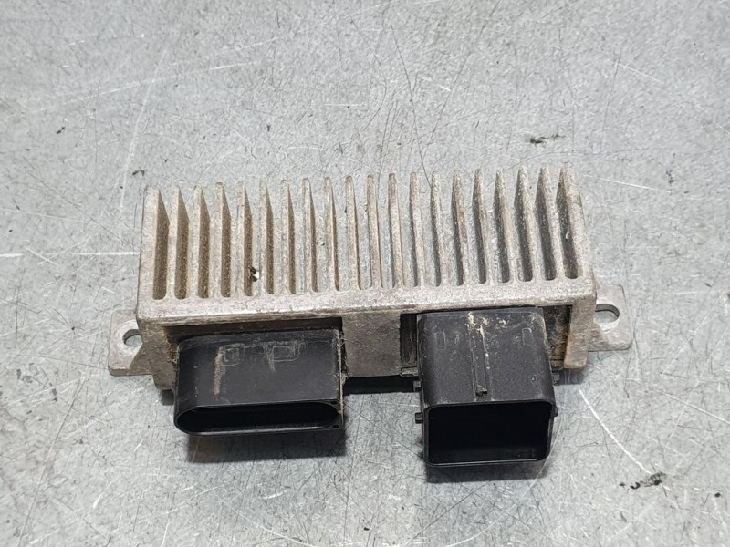 Recambio de caja precalentamiento para nissan nv 200 (m20) evalia premium referencia OEM IAM 8200558438A  NAGARES