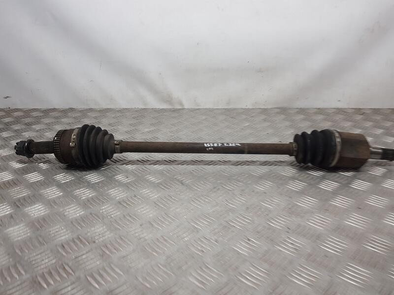 Recambio de transmision trasera izquierda para kia sportage ex referencia OEM IAM 496001F000  