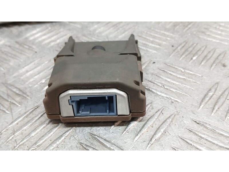 Recambio de camara para citroën c4 1.5 hdi referencia OEM IAM 9844698980 TRW A014K926