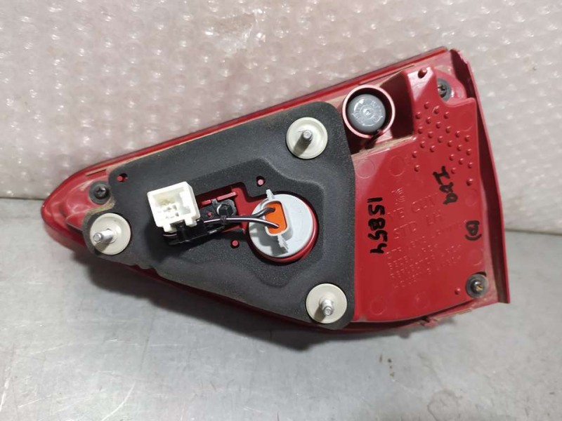 Recambio de piloto trasero izquierdo para kia stonic (ybcuv) concept referencia OEM IAM 92403H8400  INTERIOR