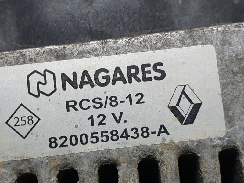 Recambio de caja precalentamiento para nissan nv 200 (m20) evalia premium referencia OEM IAM 8200558438A  NAGARES