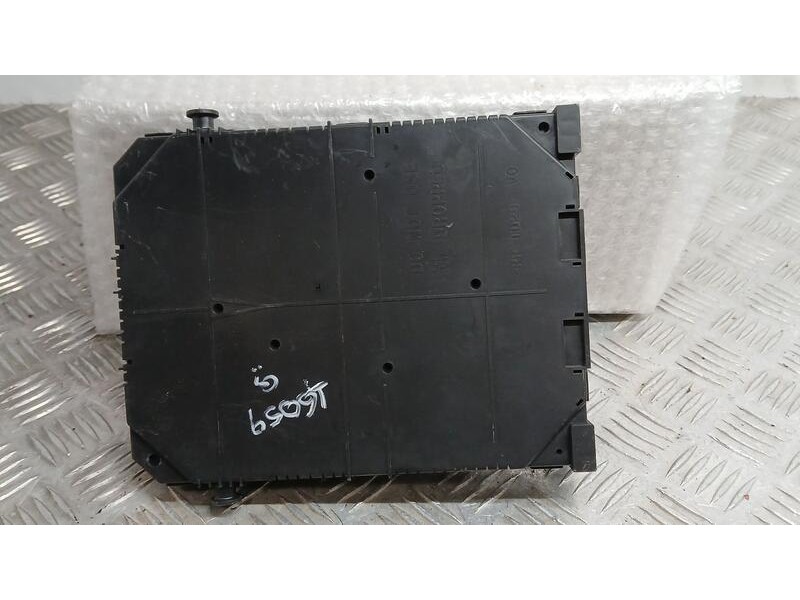 Recambio de caja reles / fusibles para citroën c3 shine referencia OEM IAM 9830790580 BSI 28625142