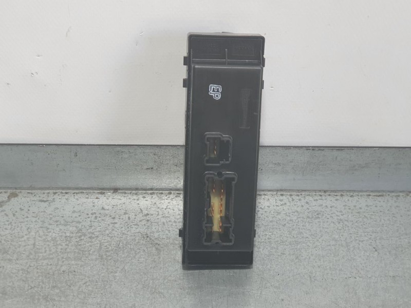 Recambio de mando elevalunas delantero izquierdo para nissan qashqai (j11) n-tec referencia OEM IAM 25401HV02B  