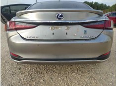 Recambio de paragolpes trasero para lexus es 300h referencia OEM IAM 5215933978  