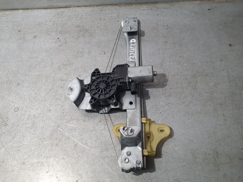 Recambio de elevalunas trasero derecho para renault clio iv expression referencia OEM IAM 827008880R  ELECTRICO 2 PINS