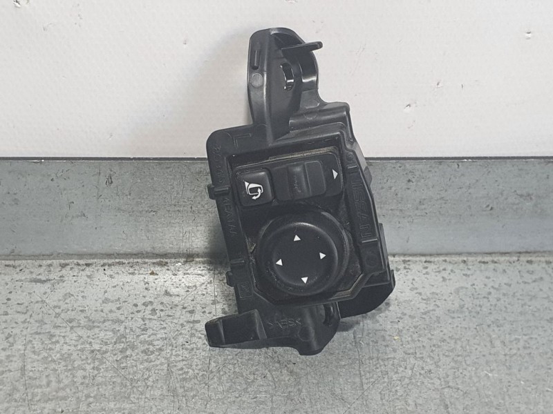 Recambio de mando retrovisor para nissan qashqai (j11) n-tec referencia OEM IAM 255704EA1B  