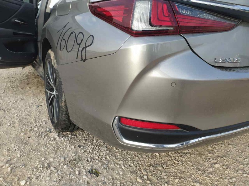 Recambio de paragolpes trasero para lexus es 300h referencia OEM IAM 5215933978  