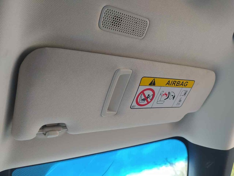 Recambio de parasol derecho para lexus es 300h referencia OEM IAM 7431033E70A0  