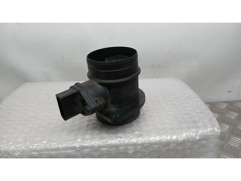 Recambio de caudalimetro para skoda fabia ii (542) 1.4 tdi referencia OEM IAM 038906461B BOSCH 0281002531